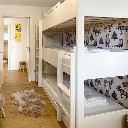 Gebirgsresort - 3 2 3 *