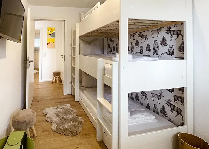 Gebirgsresort - 3 2 3 *