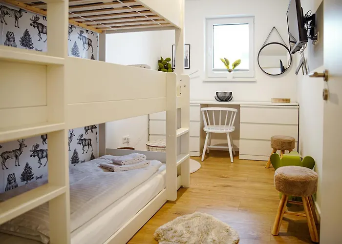 Gebirgsresort - 3 2 3 Lejlighed *